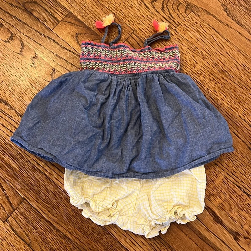 CHAMBRAY EMBROIDERED TOP WITH MATCHING YELLOW SHORT SET - 2T